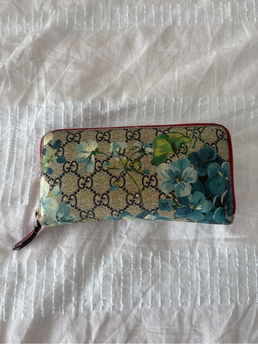 Gucci Floral GG Canvas Zip Wallet in Blue with Red Trim